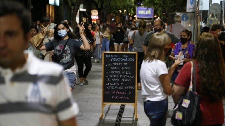 Exitosa Segunda Noche De Peatonales