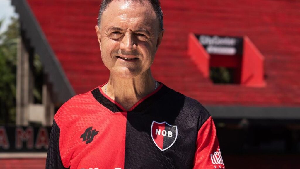 La Nueva Camiseta De Newells