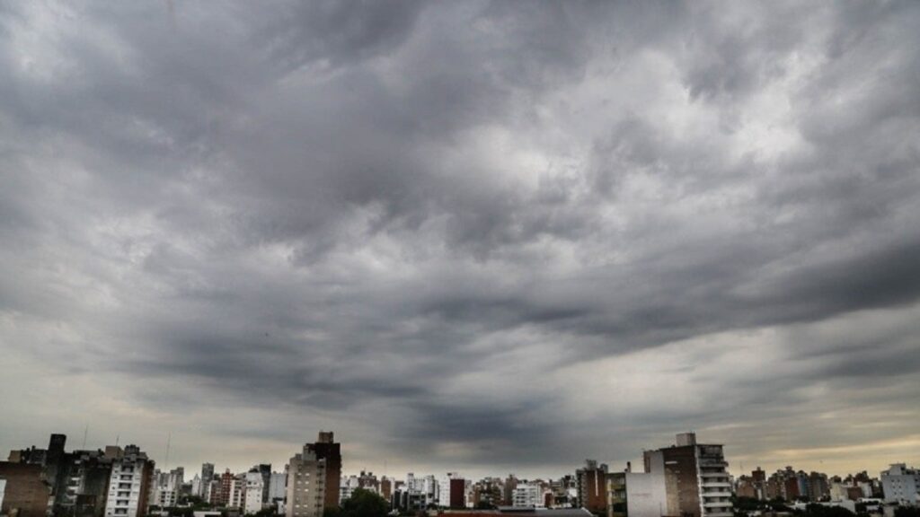 Clima En Rosario: Bajó La Temperatura Y El Cielo Amenaza Con Tormentas ...